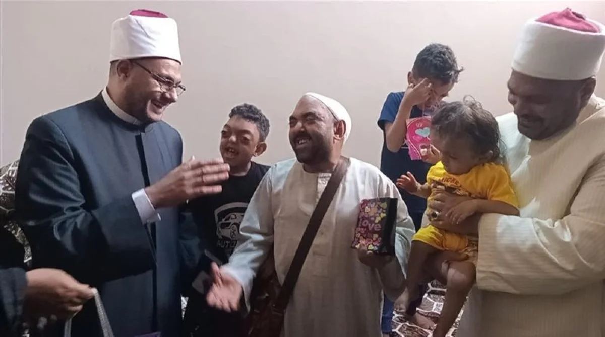 وزير الأوقاف يدعم مواطنا بأسوان في تحرك إنساني ضد التنمر