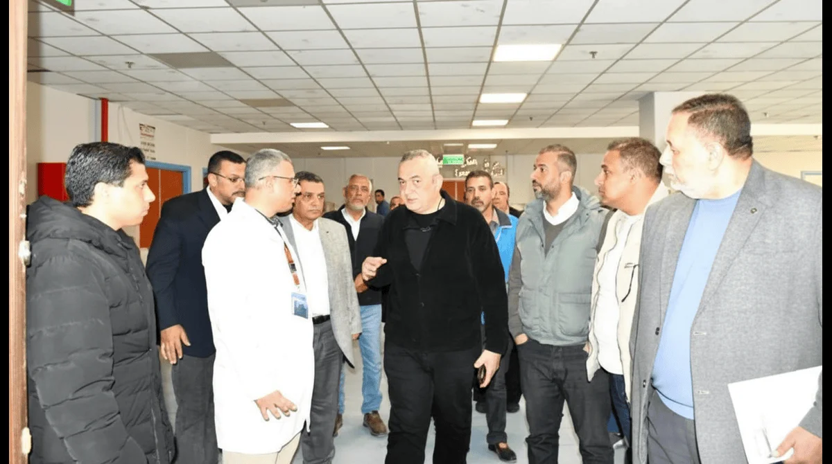 مستشفى الأحرار بالزقازيق أثناء أعمال التطوير والتحديث لزيادة الطاقة الاستيعابية وتحسين مستوى الخدمات الطبية المقدمة للمرضى.