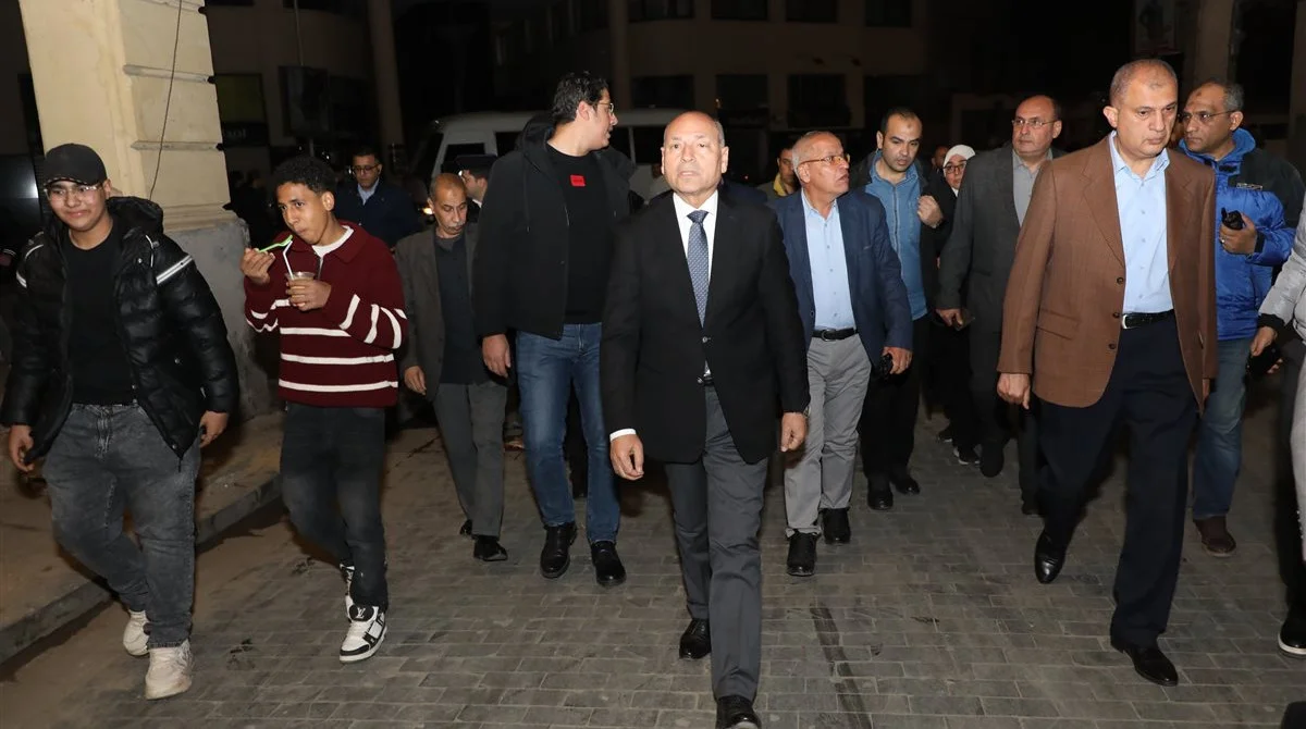 التزام المحال التجارية بمواعيد الإغلاق في القاهرة