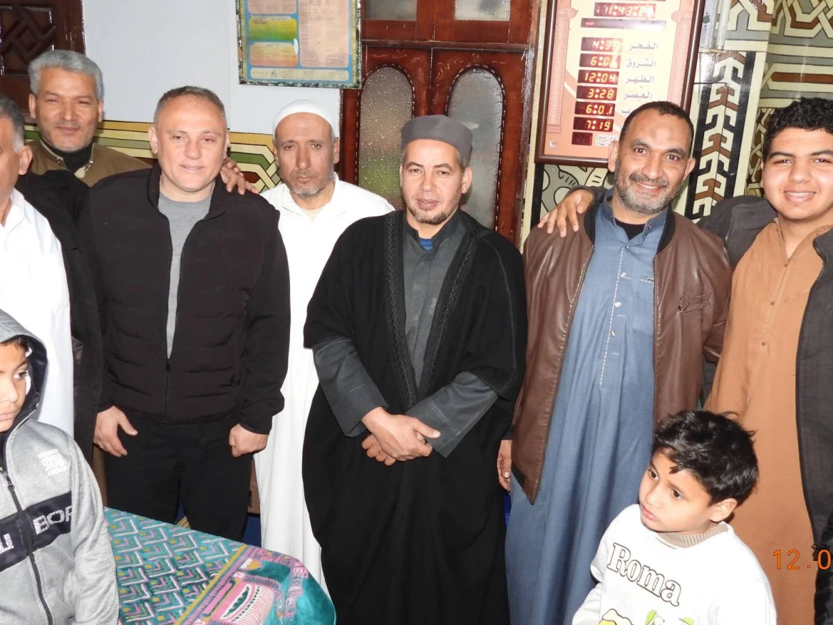 بالصور.. نجم الأهلي أسامة حسني يكرّم حفظة القرآن في قرية الغار مسقط رأسه بالشرقية