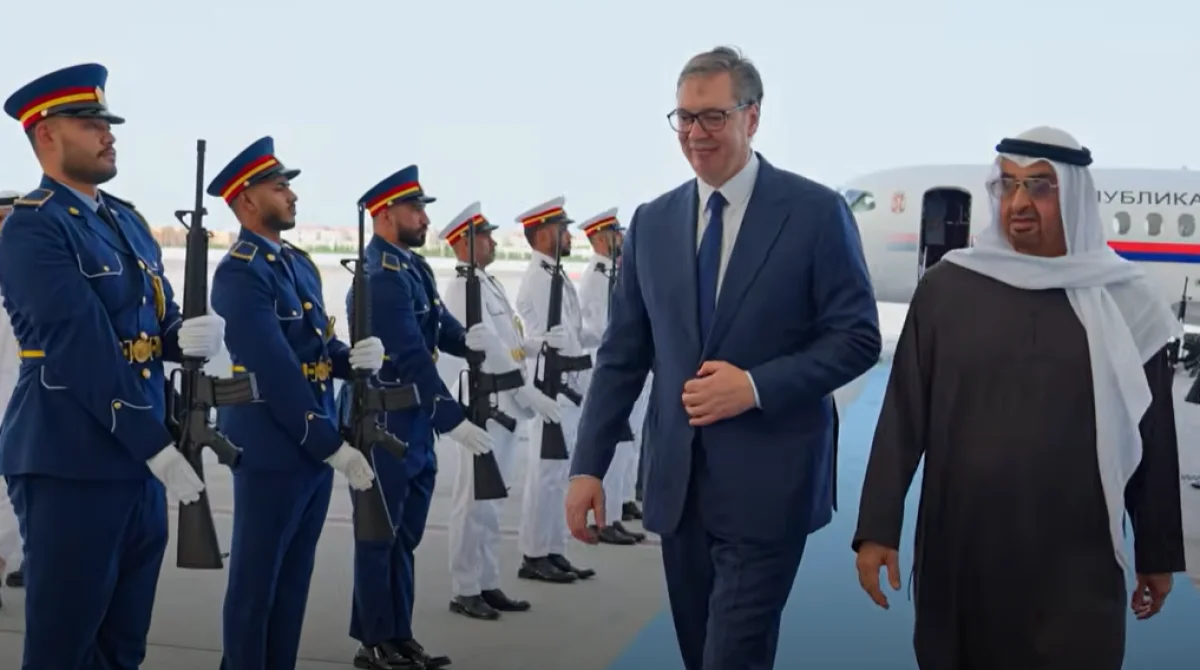 لقاء محمد بن زايد والرئيس الصربي لبحث التطورات الإقليمية وتعزيز التعاون بين البلدين